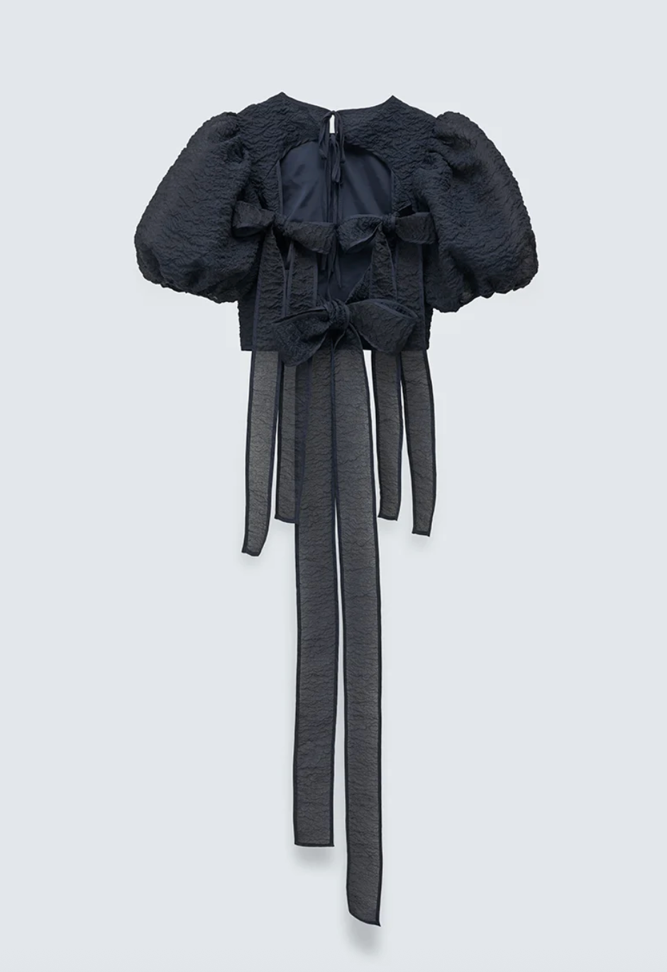CECILIE BAHNSEN UNMI OVERLAY