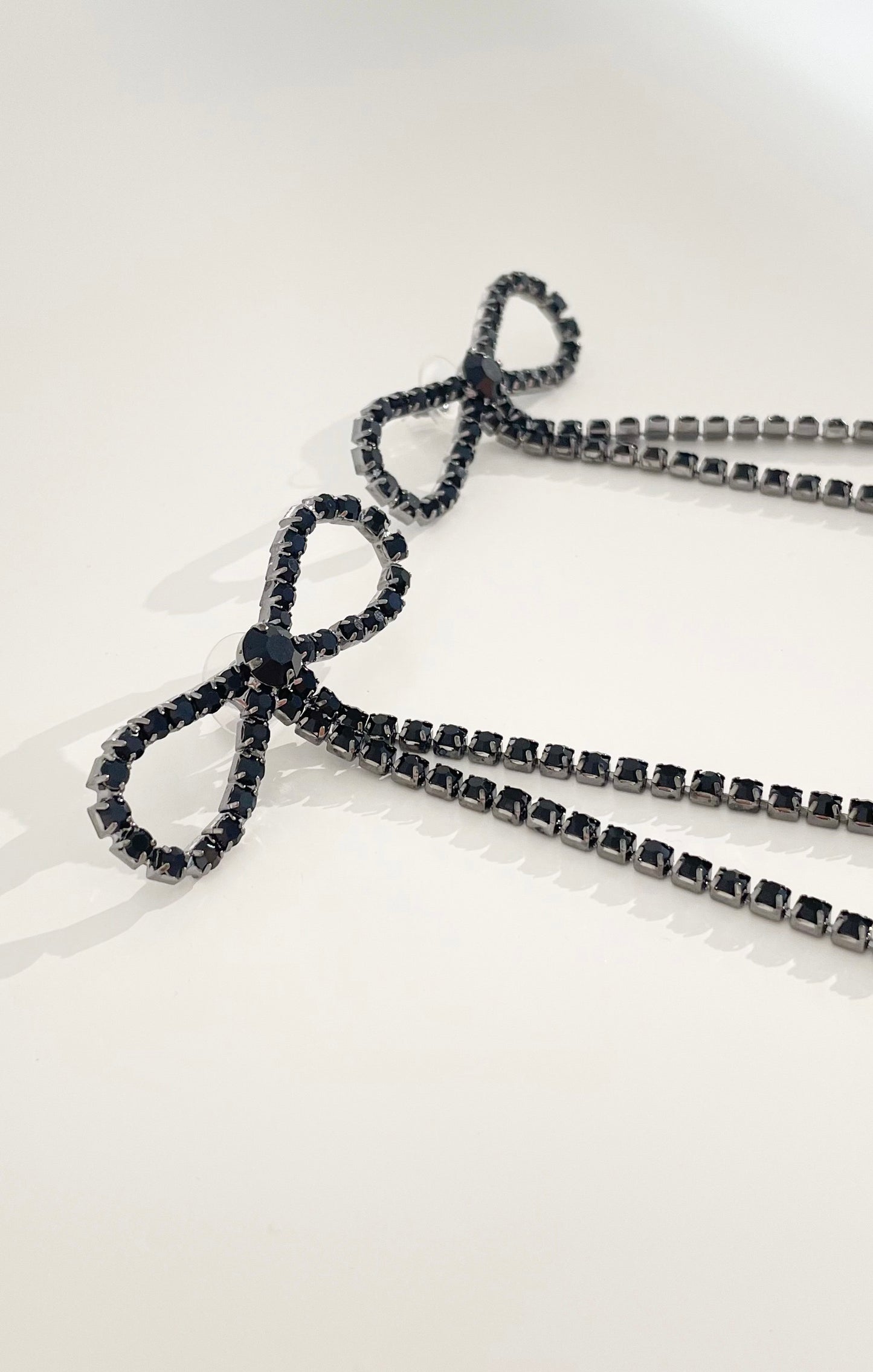 Ribbon pierce