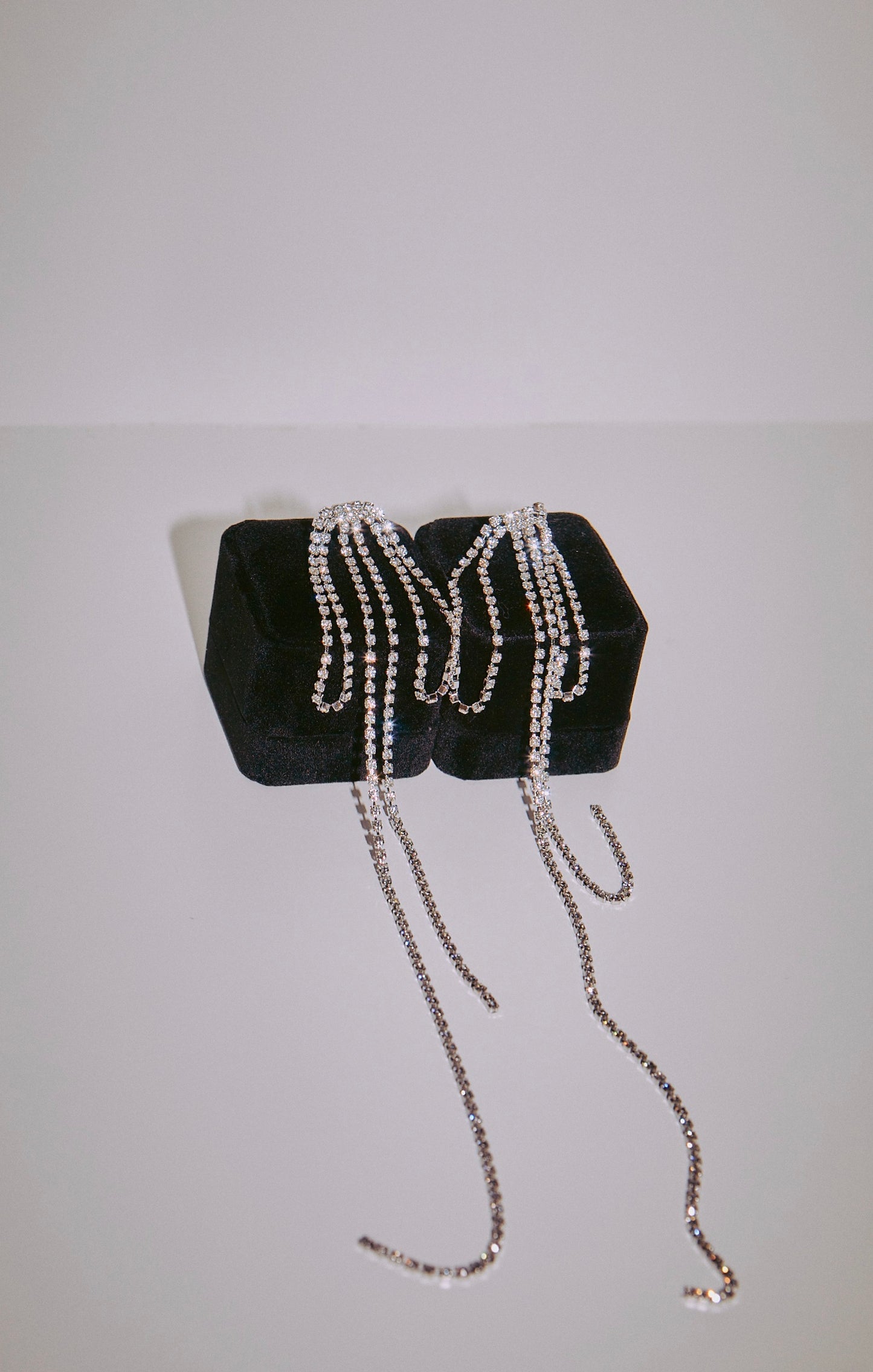 Ribbon earring