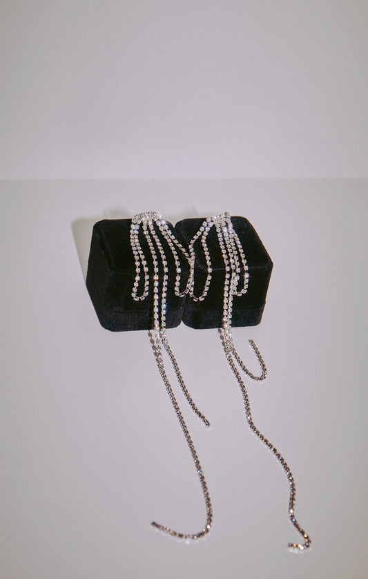 Ribbon earring