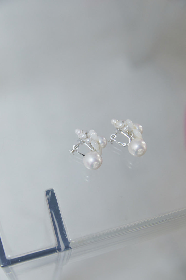 Shell earring